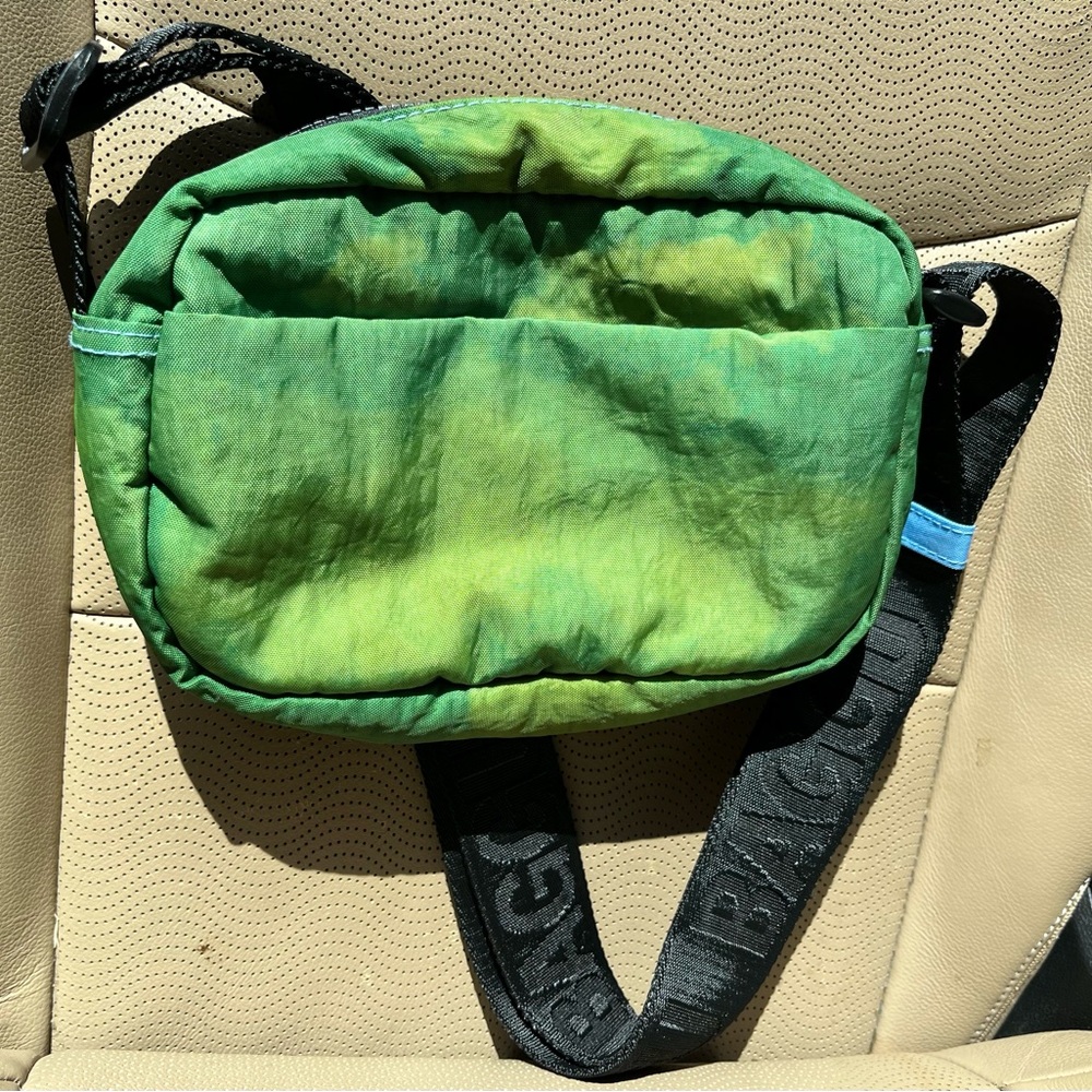BAGGU Green Crossbody Bag